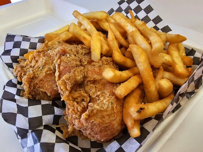 Fresh Pizza & Fried Chicken at Pizza Unlimited & Fried Chicken Edmonton