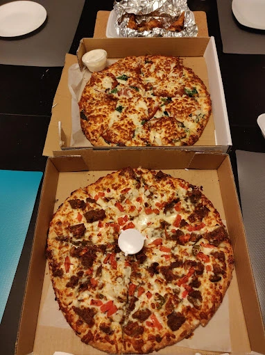 BBQ chicken pizza 23 Avenue Edmonton